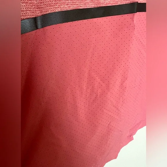 Lululemon Men’s Red Running Singlet Tank Top - Picture 5 of 5